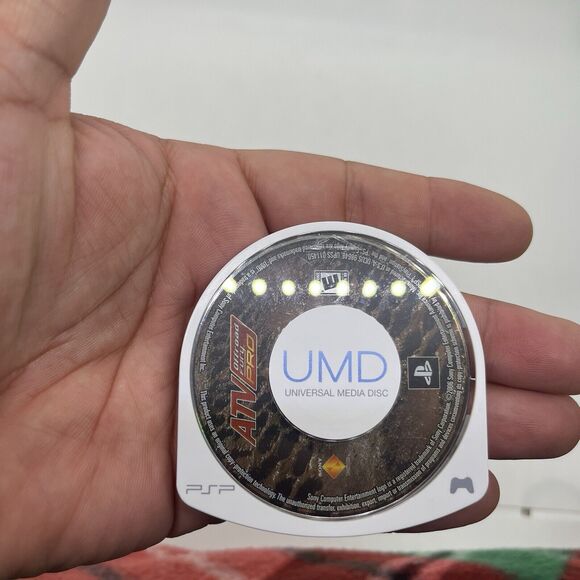 ATV OFFROAD FURY PRO (Sony PSP, 2006) Complete w/ Manual CIB Black Label - Picture 3 of 7